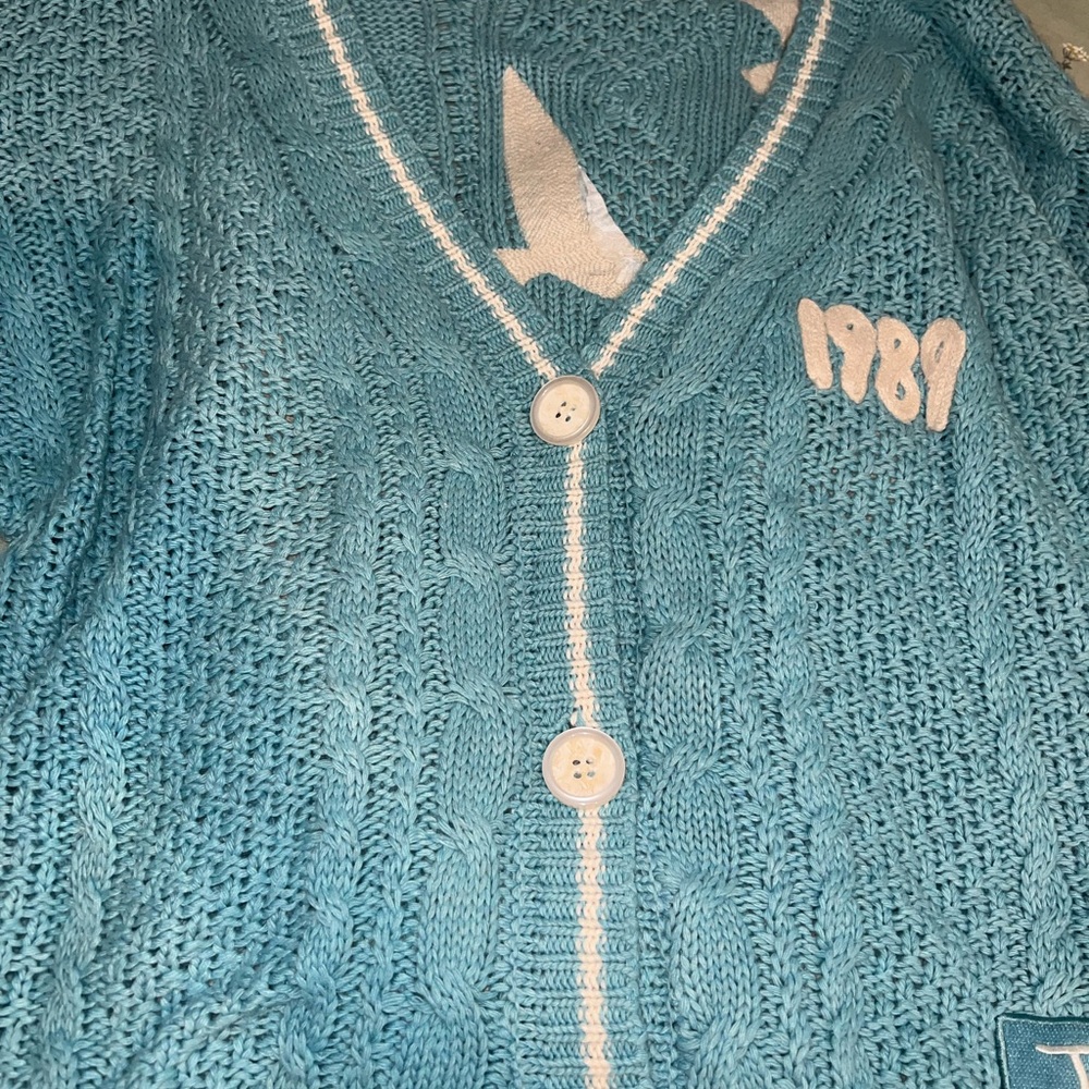 Taylor Swift 1989 Album Cardigan